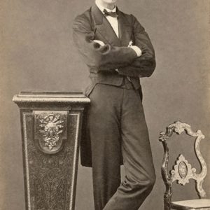 Conde D'éu PB (Copy) Gastão de Orleans, o conde d'Eu, 1864 circa. Rio de Janeiro, RJ, Brasil. Foto: Joaquim Insley Pacheco / Instituto Moreira Salles.