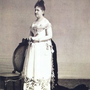 Princesa_Imperial_Dona_Isabel_de_Bragança PB (Copy) D. Isabel de Bragança, Princesa Imperial do Brasil em trajes oficiais, Marc Ferrez, 1887.